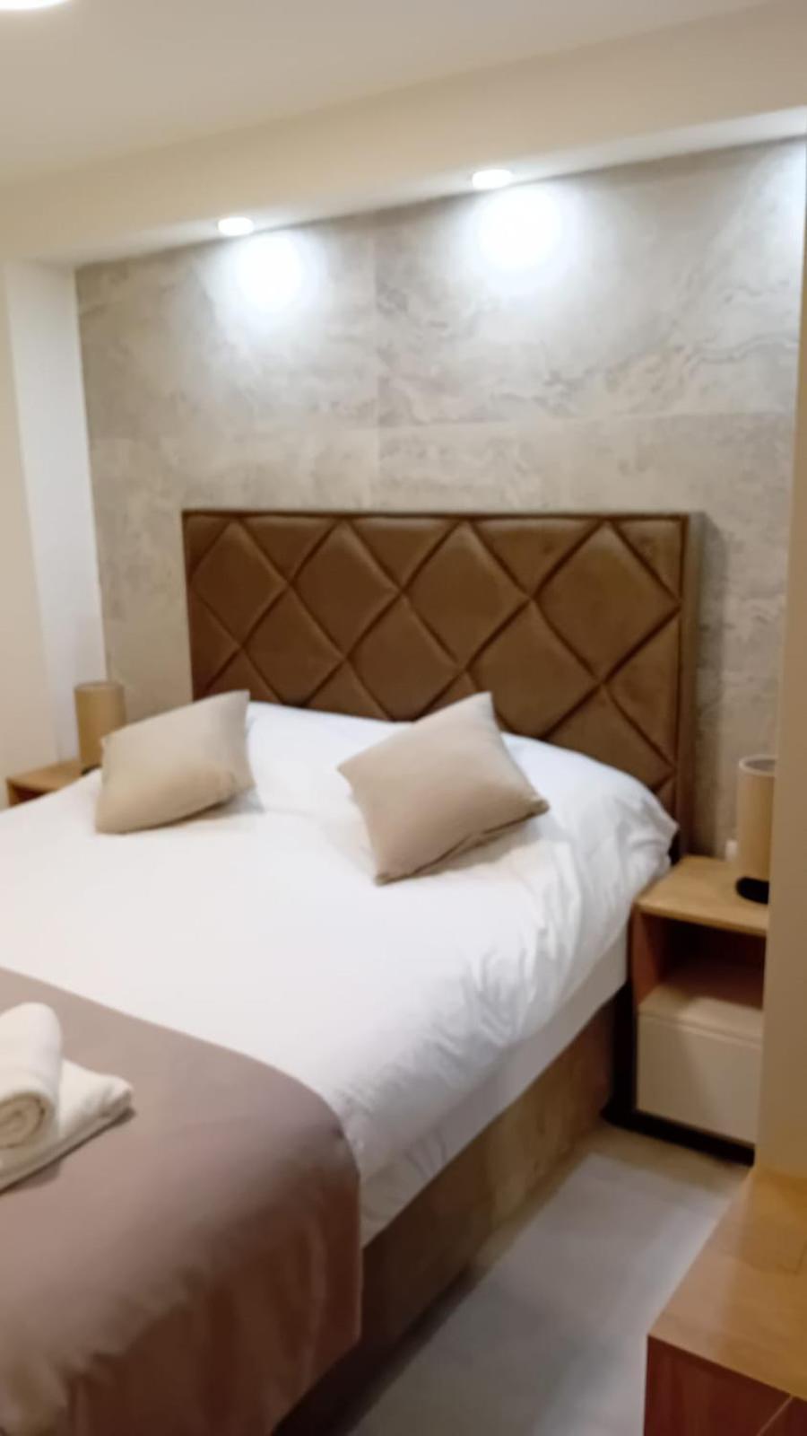 Square Point Apartments Котор Экстерьер фото