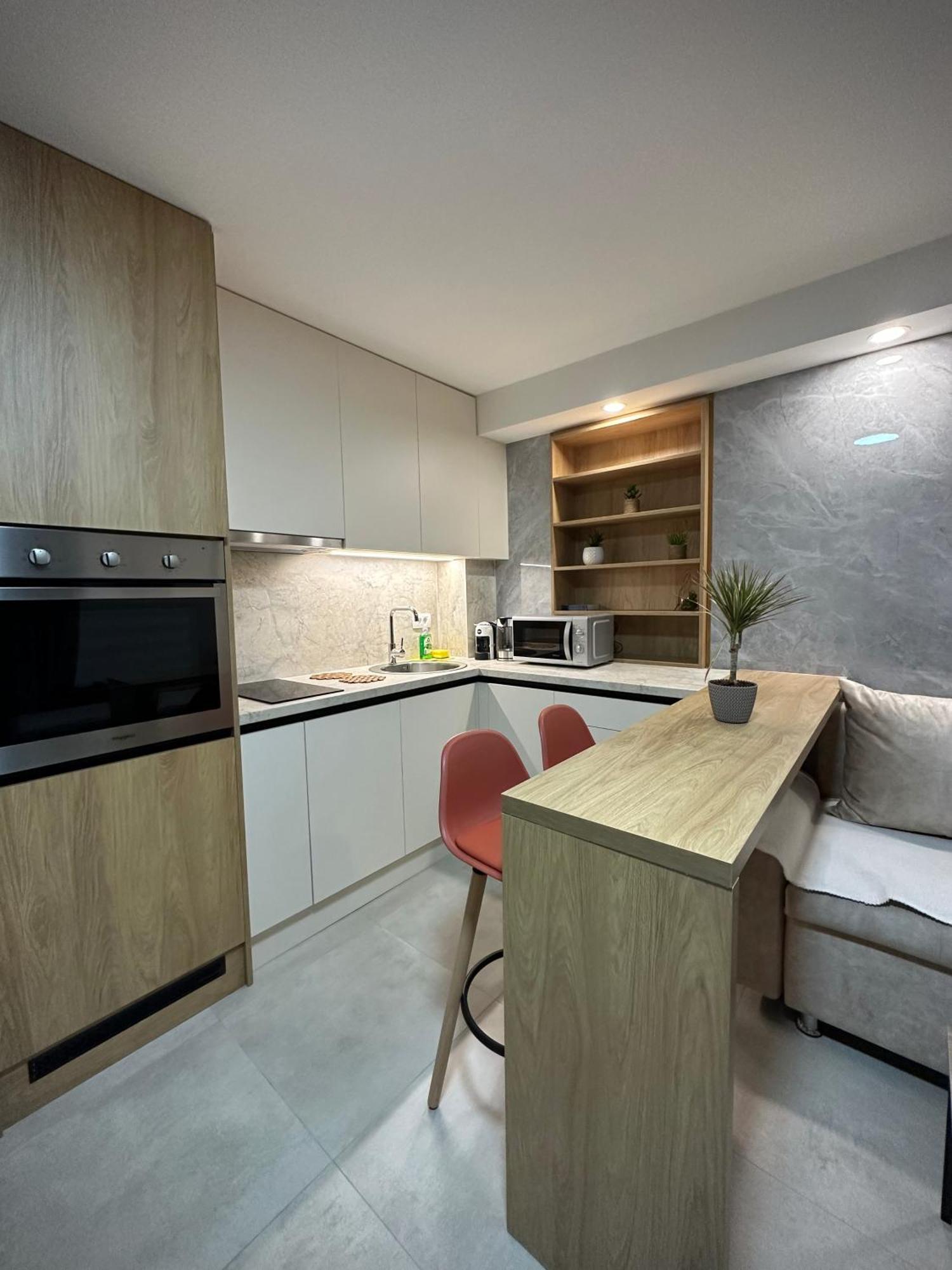 Square Point Apartments Котор Экстерьер фото