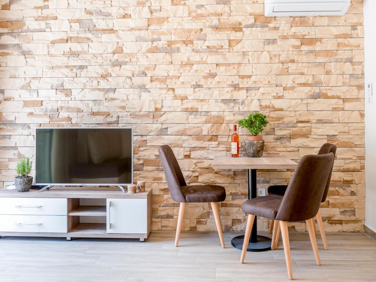 Square Point Apartments Котор Экстерьер фото