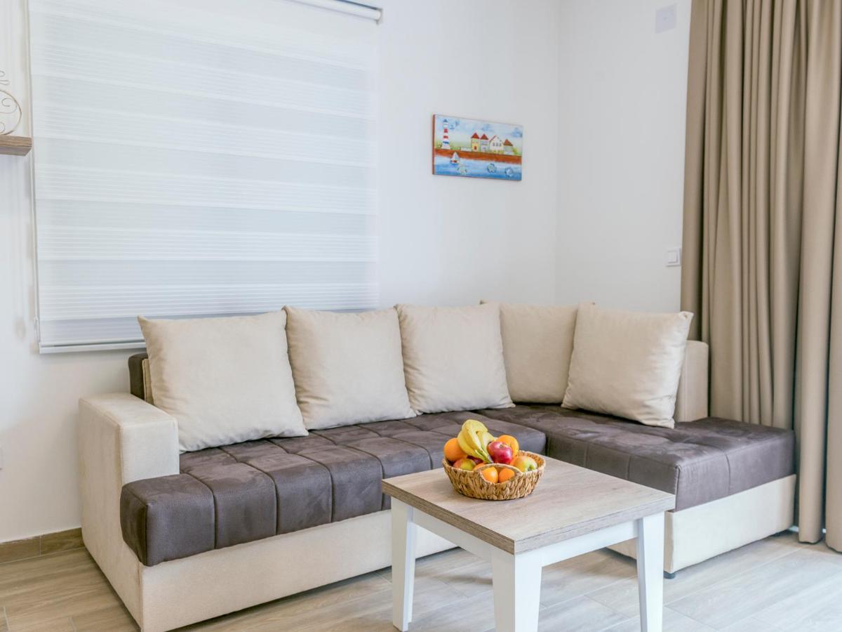 Square Point Apartments Котор Экстерьер фото