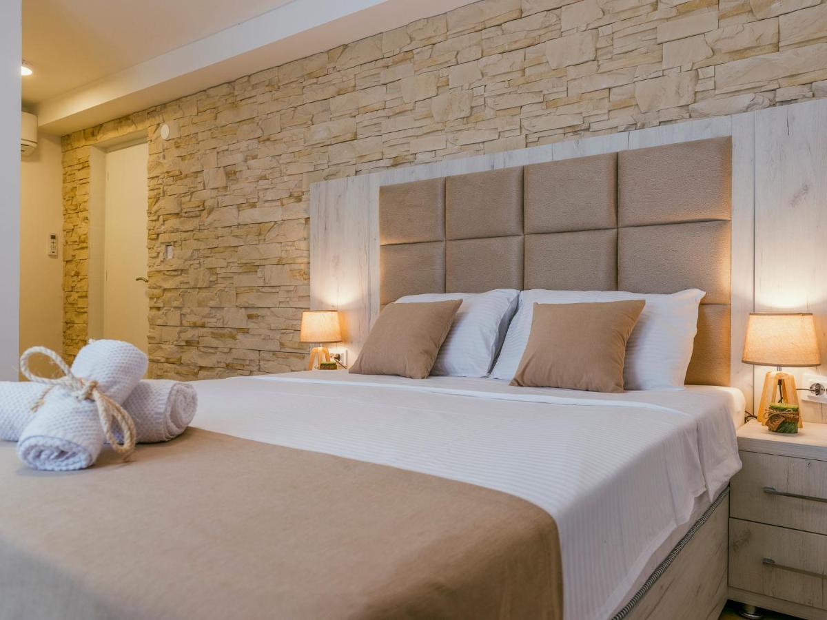 Square Point Apartments Котор Экстерьер фото